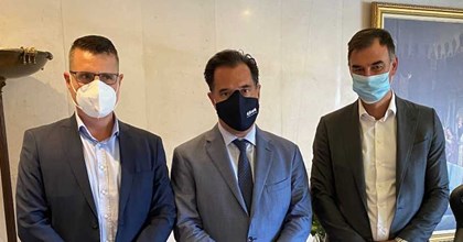 Συνάντηση του πρόεδρου του ομίλου Eurohold και του διευθύνοντα συμβούλου της Euroins Ελλάδος με τον υπουργό Ανάπτυξης Αδ. Γεωργιάδη